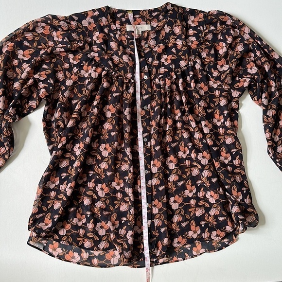LOFT floral wide balloon sleeved blouse size M - Picture 10 of 13